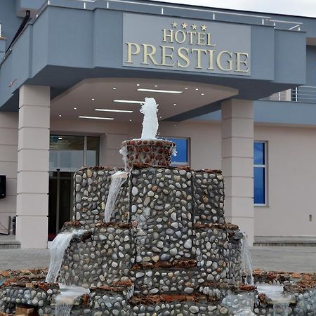 Hotel Prestige ストルガ エクステリア 写真