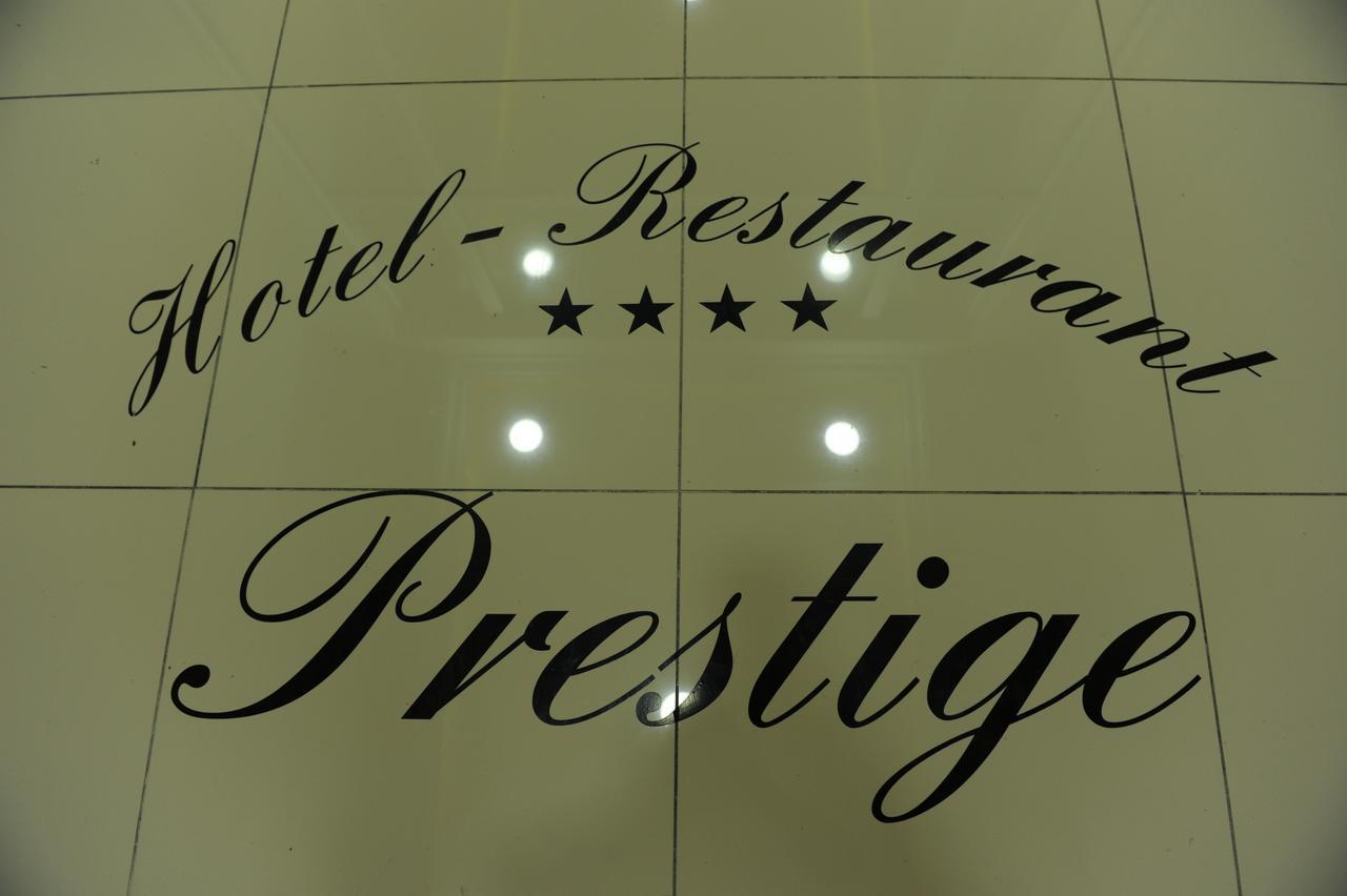 Hotel Prestige ストルガ エクステリア 写真