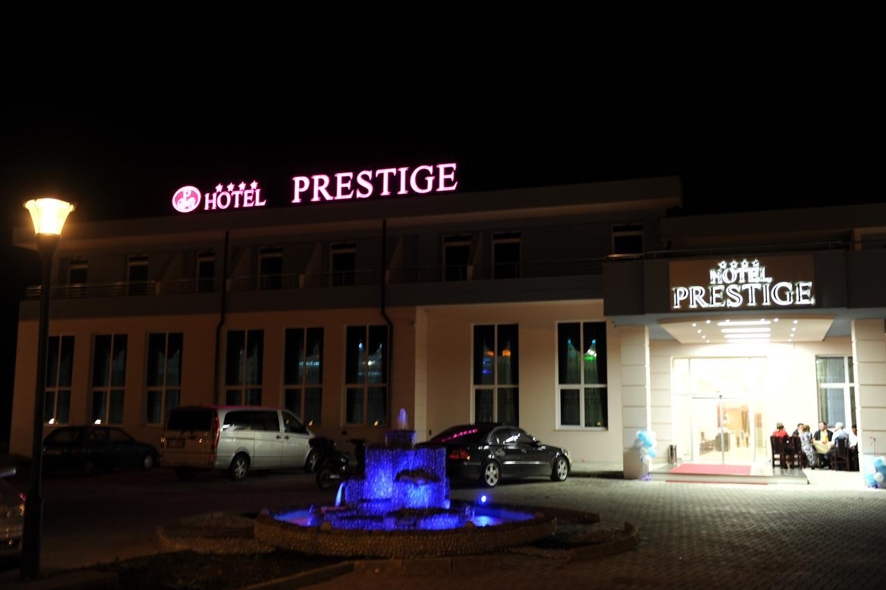 Hotel Prestige ストルガ エクステリア 写真